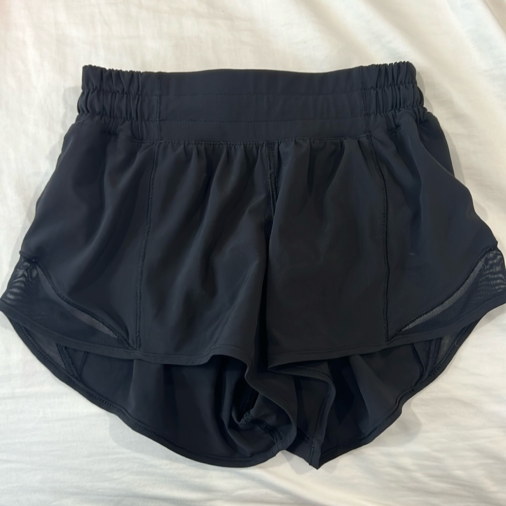 Black lululemon hotty hot shorts